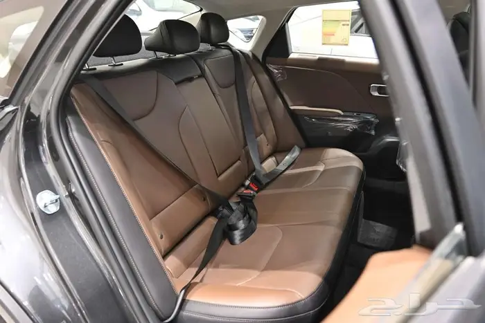 كيا K4 الفئه EX نص فل ماكينة 2.0 موديل 2026 16