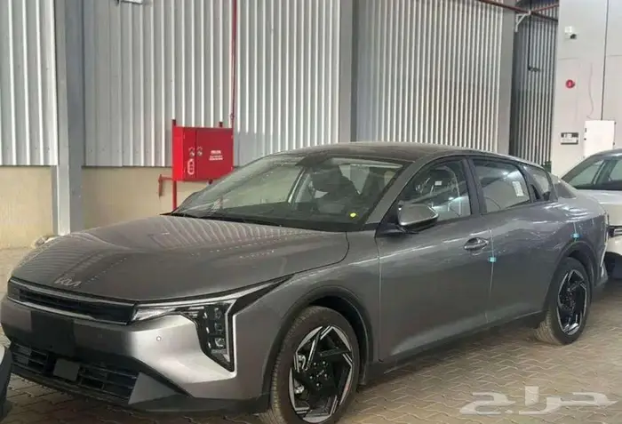 كيا كي 4 استندر 2026 ابستندر ونص فل 8