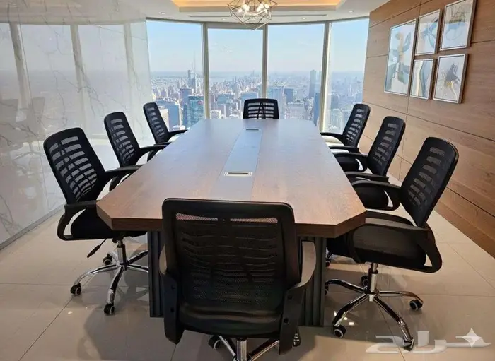 طاولة الاجتماع متوفر بتصاميم عصرية وفي توصيل نفس يوم طلب 4