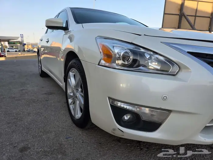 للبيع التيما نص فل v6 اللون ابيض 2013 10