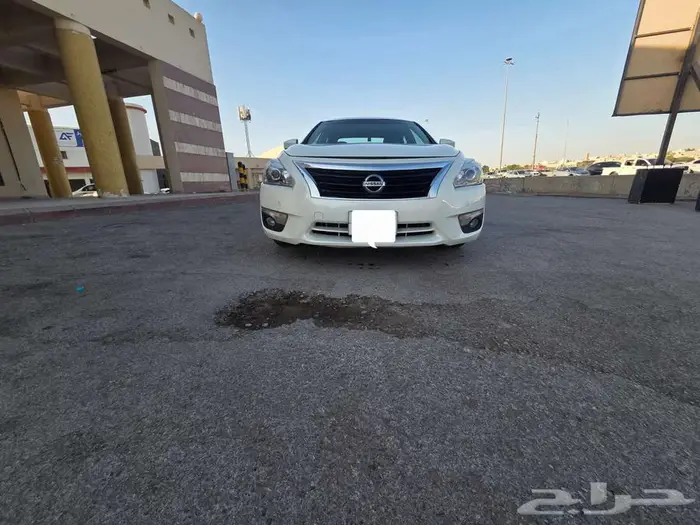 للبيع التيما نص فل v6 اللون ابيض 2013 0