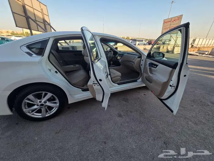 للبيع التيما نص فل v6 اللون ابيض 2013 19