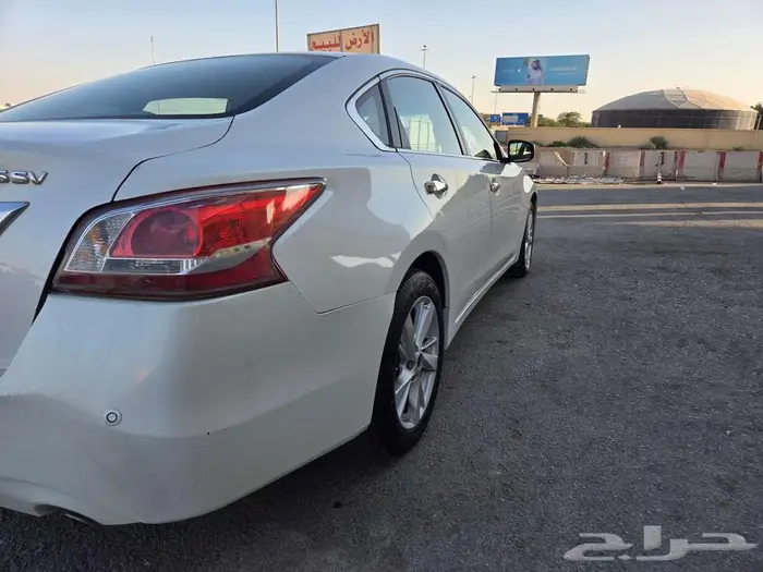 للبيع التيما نص فل v6 اللون ابيض 2013 7