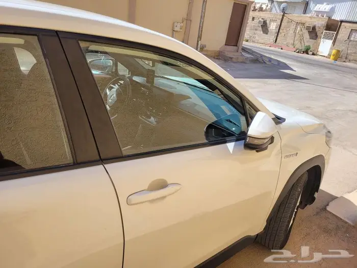 كورولا كروس نص فل هايبرد21 3