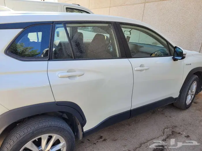 كورولا كروس نص فل هايبرد21 5