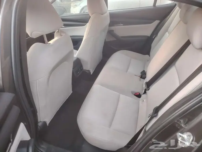 مازدا 3 تم البيع 17