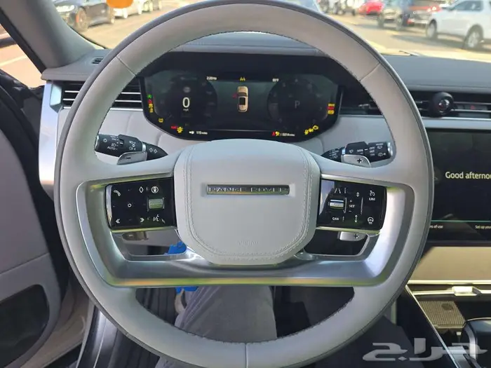 رينج روفر SV 2025   أعلى فئة   ماشي 8 آلاف كيلو فقط 7