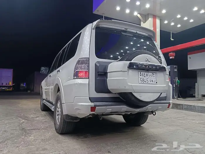 باجيرو مستوبيشي 2012 10