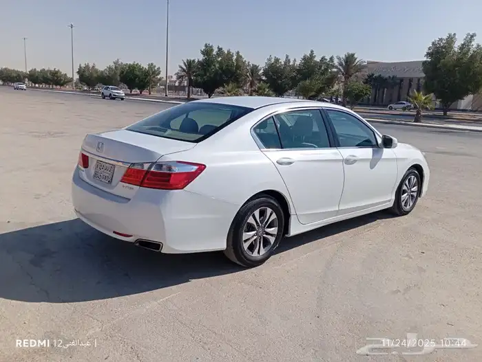 للبيع اكورد 5