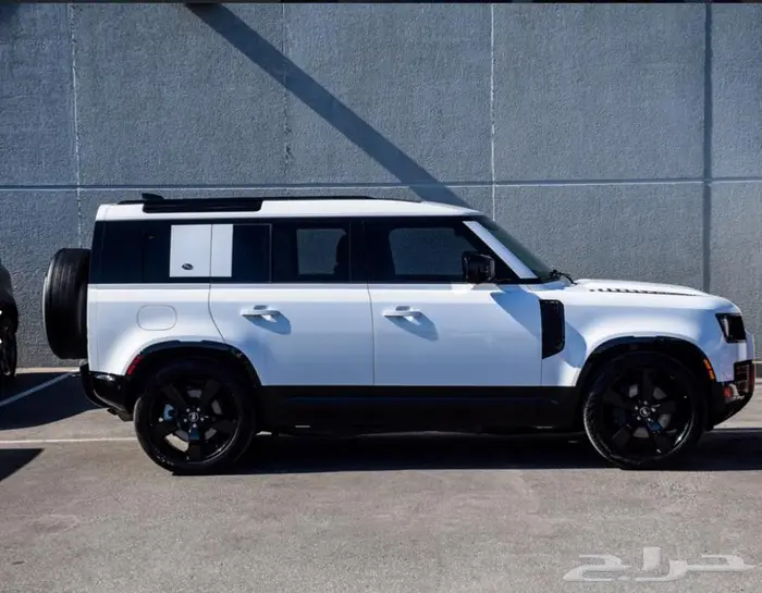 لاند روفر ديفندر 2024   Defender 110 X-Dynamic SE 0
