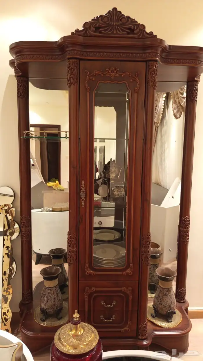 دولاب عرض لطاولة الطعام 1