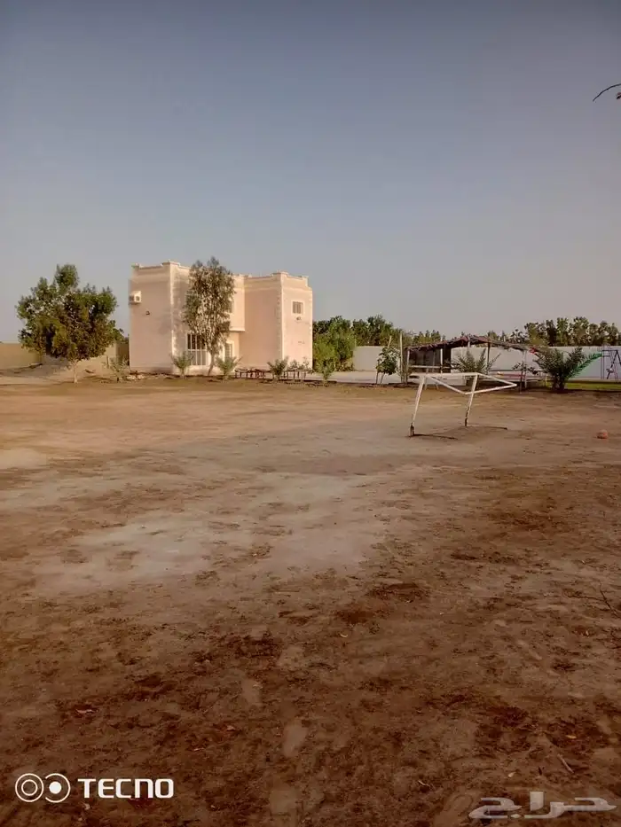 استراحه للايجار وبسعر ممتاز فيها جميع ترفيهيه للاسره 8