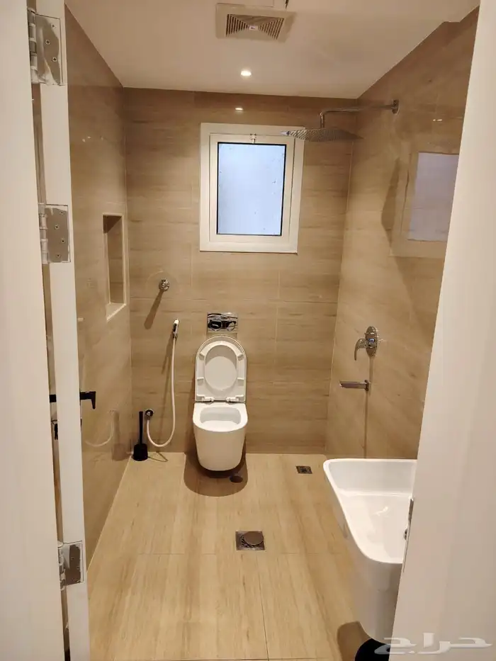 شقة جديدة حي الحمراء بجوار جسر المالك فهد للايجار 0