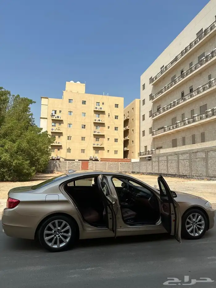 للبيع بي إم موديل 2011 i523 13