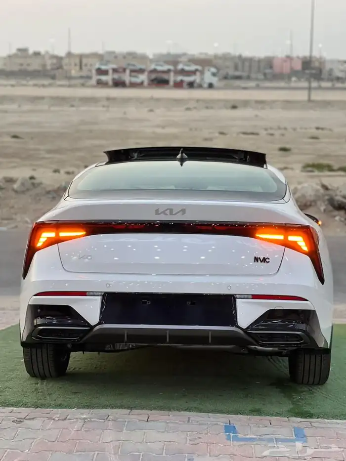 كيا K4 2026 GLS نص فل 11
