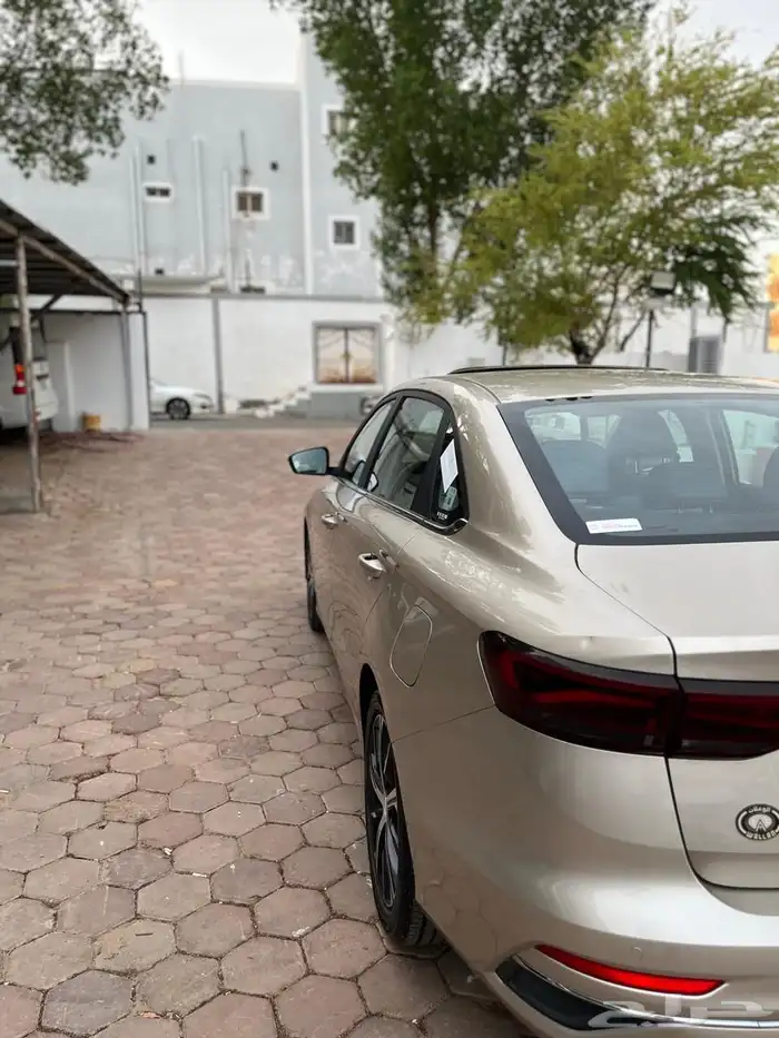 جيلي ام قراند 18