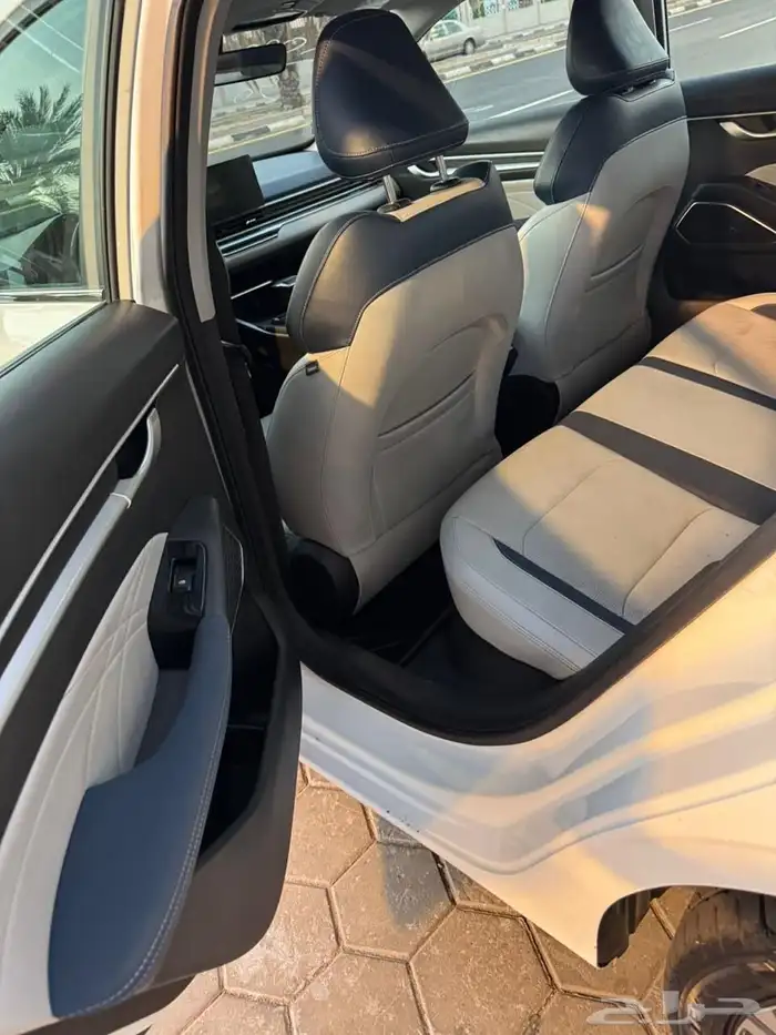 جيلي ام قراند 9