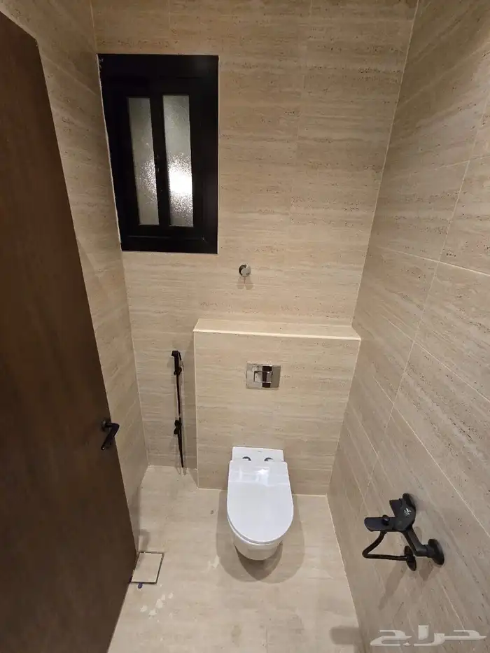 دور ارضي فاخر للبيع بحي الرحمانيه جده 7