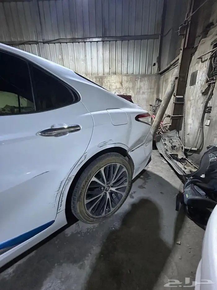 كامري 2019 فل كامل مصدوم للبيع 5