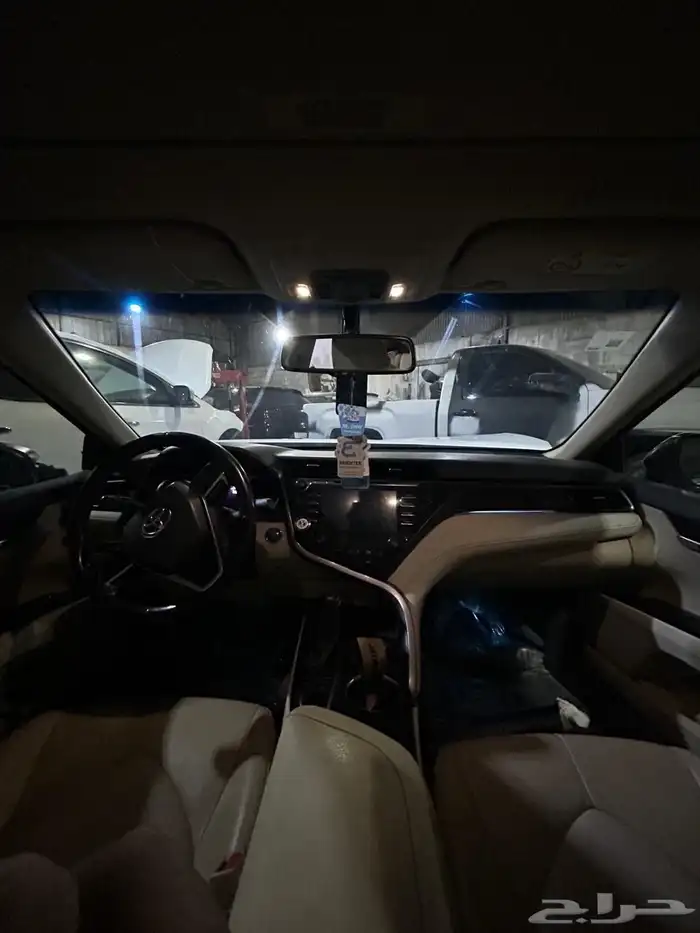 كامري 2019 فل كامل مصدوم للبيع 6