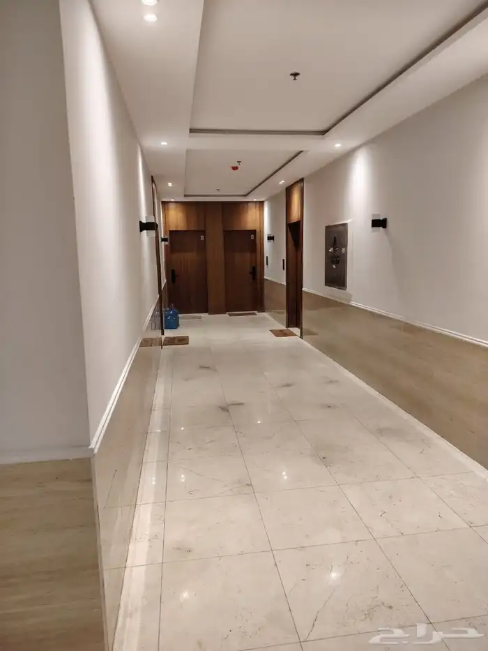 شقة جديدة حي الحمراء بجوار جسر المالك فهد للايجار 24