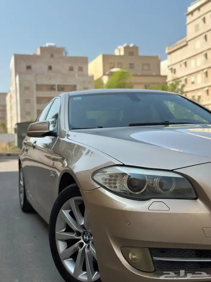 للبيع بي إم موديل 2011 i523 14