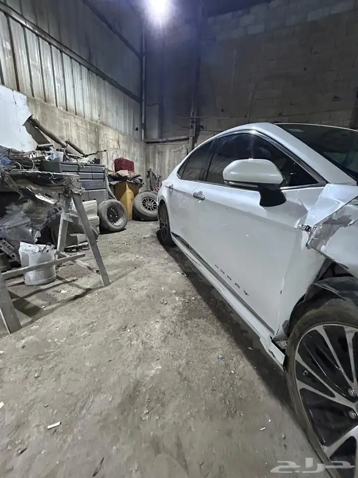 كامري 2019 فل كامل مصدوم للبيع 3