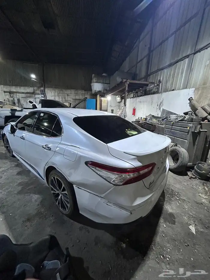 كامري 2019 فل كامل مصدوم للبيع 8