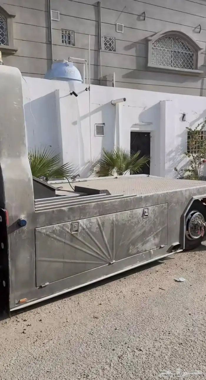 سطحه حايل 24 0