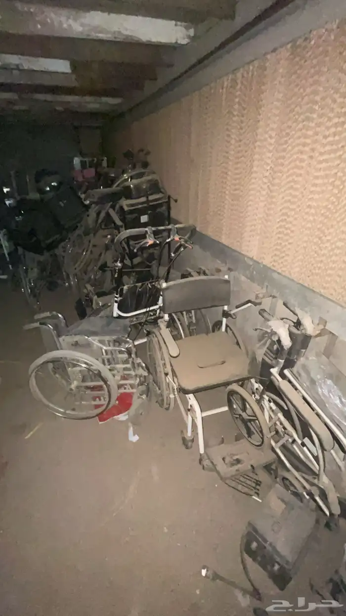 للبيع مستلزمات طبية مستخدمة 10