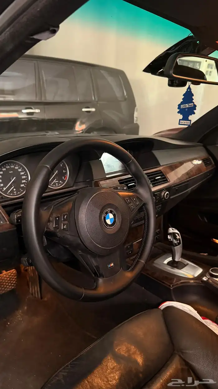 بي ام دبليو 550i 4