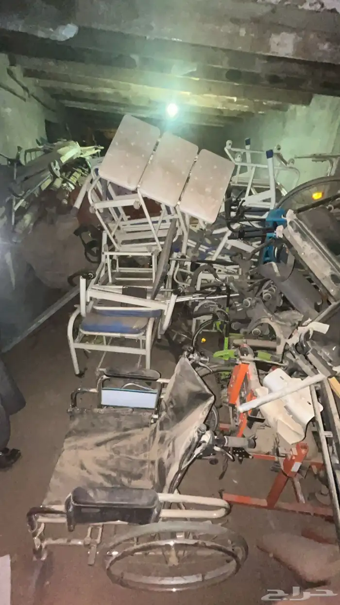 للبيع مستلزمات طبية مستخدمة 3