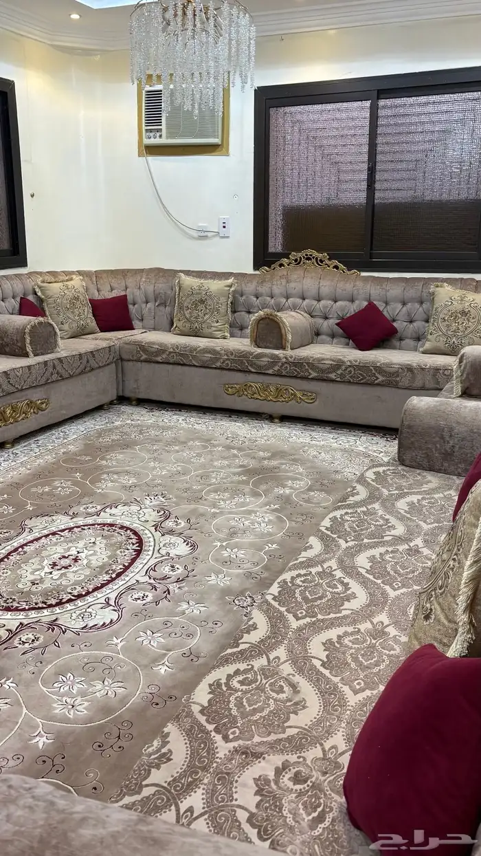 كتب مجلس 4 في 6 مع زل فاخر ونظيف 0