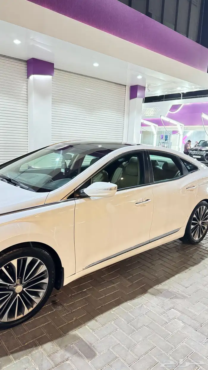 أزيرا 2016 للبيع 1