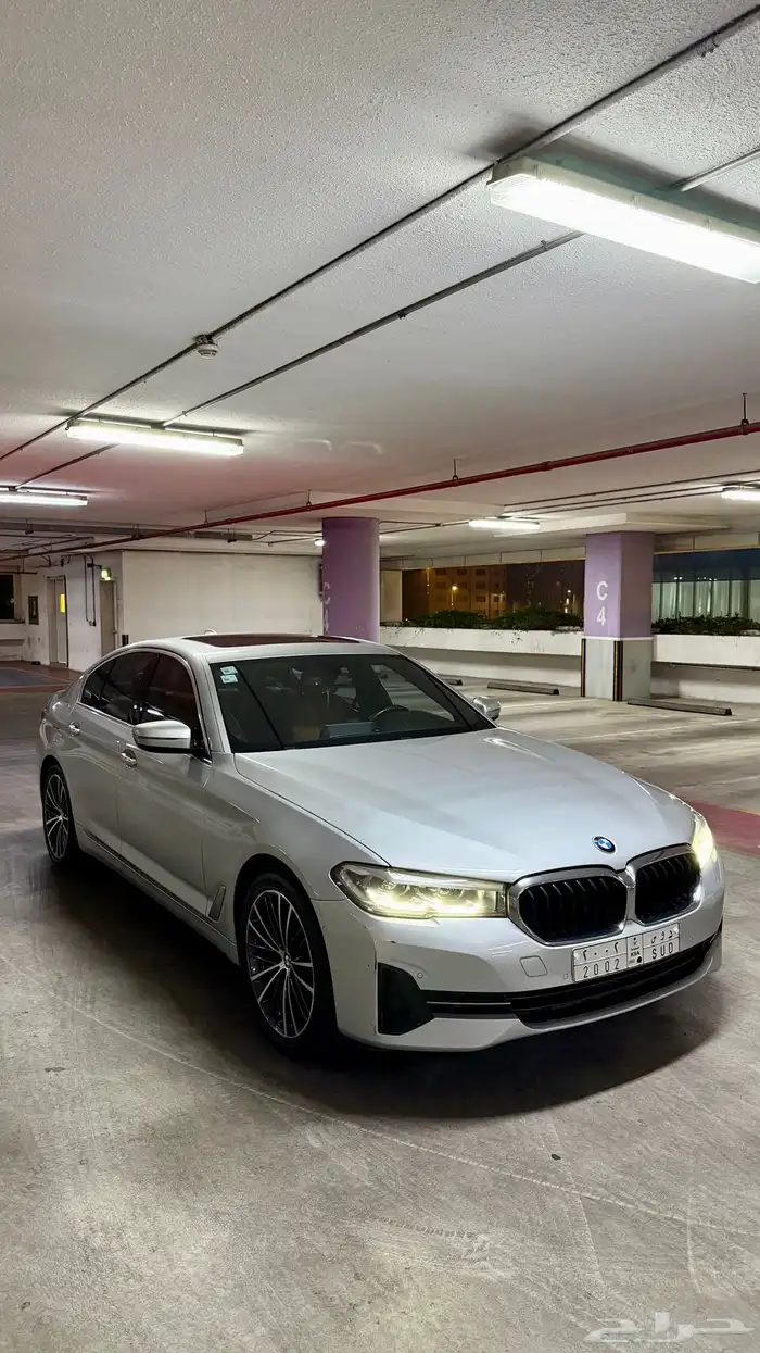 للبيع  بي ام دبليو 520   فل أوبشن 1