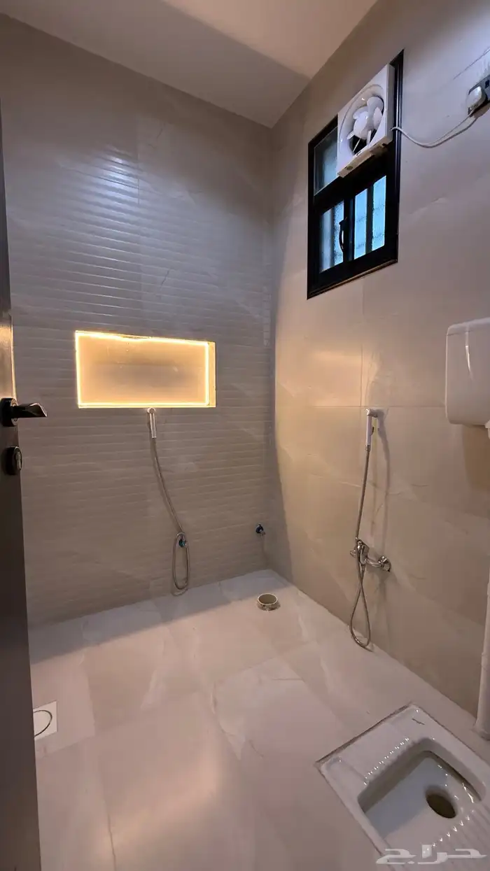 للبيع شقق وارواف علويه تشطيبات ممتازه شمال الخميس 33