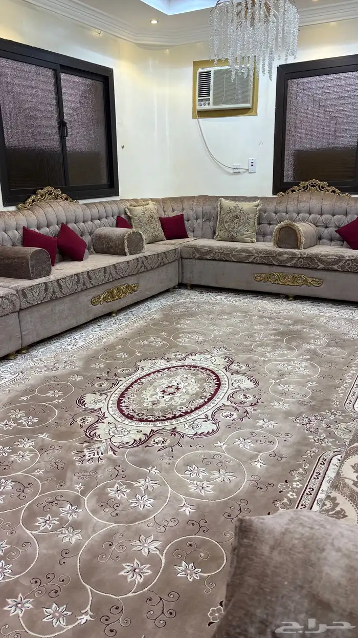 كتب مجلس 4 في 6 مع زل فاخر ونظيف 3