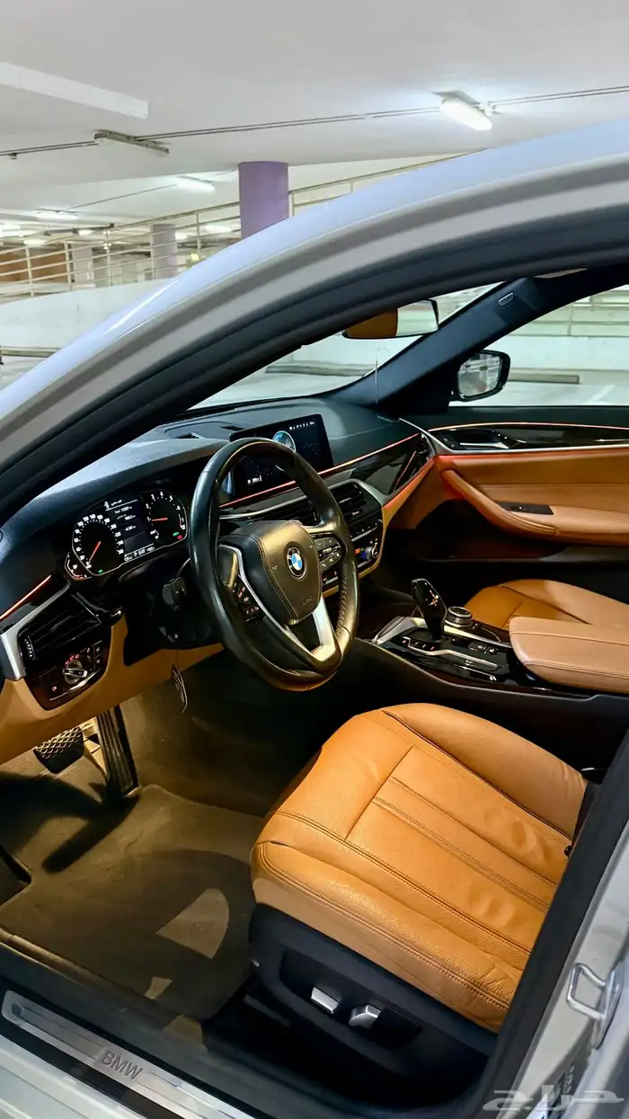 للبيع  بي ام دبليو 520   فل أوبشن 9