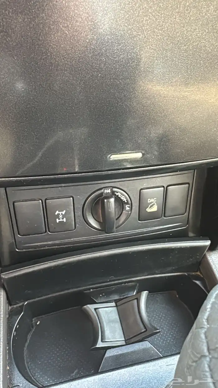 للبيع  تويوتا برادو 2017   رمادي   ستة سلندر   183 ألف ممشى 14