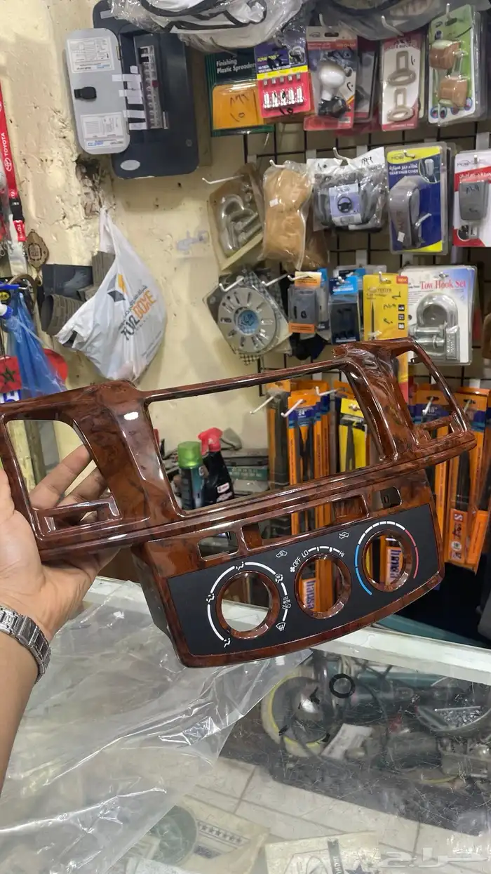 طوابق بيبان اصلي و مساطر و ديكورات هايلوكس من 2006 إلى 2015 26