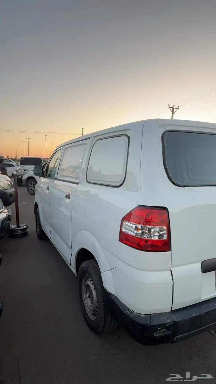 للبيع سوزوكي APV موديل 2009 3