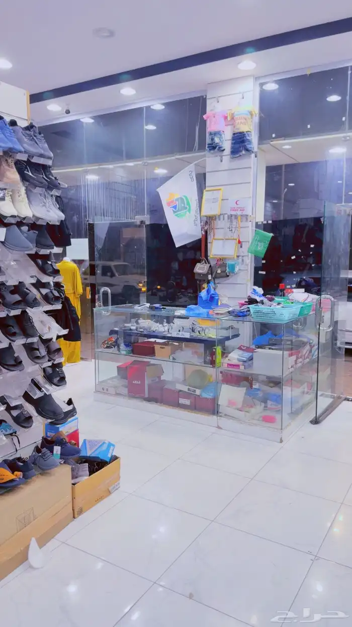 بضاعة ملابس للبيع جمله رجالي نسائي اطفال 6