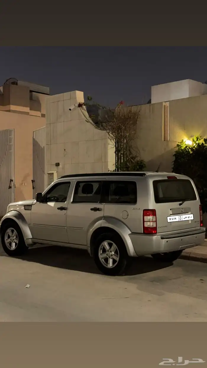 دودج نيترو 2011 1