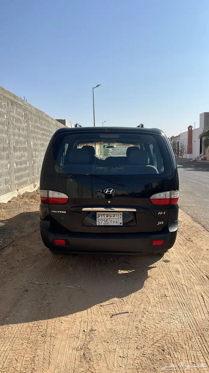 باص هونداي H1 4