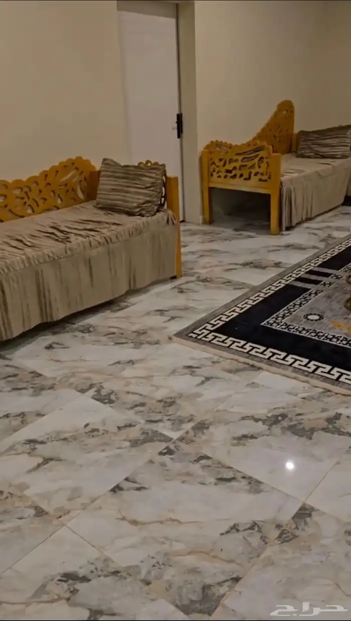 6 كراسي خشب 1