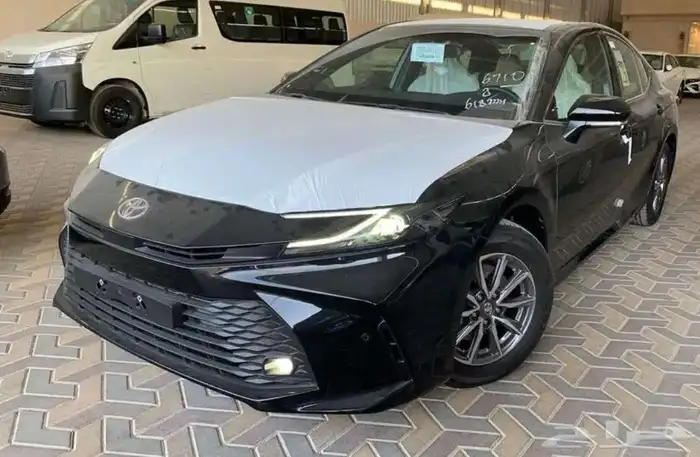 كامري 2025 E بنزين تيتانيوم واسود جميع الالوان متوفر 0