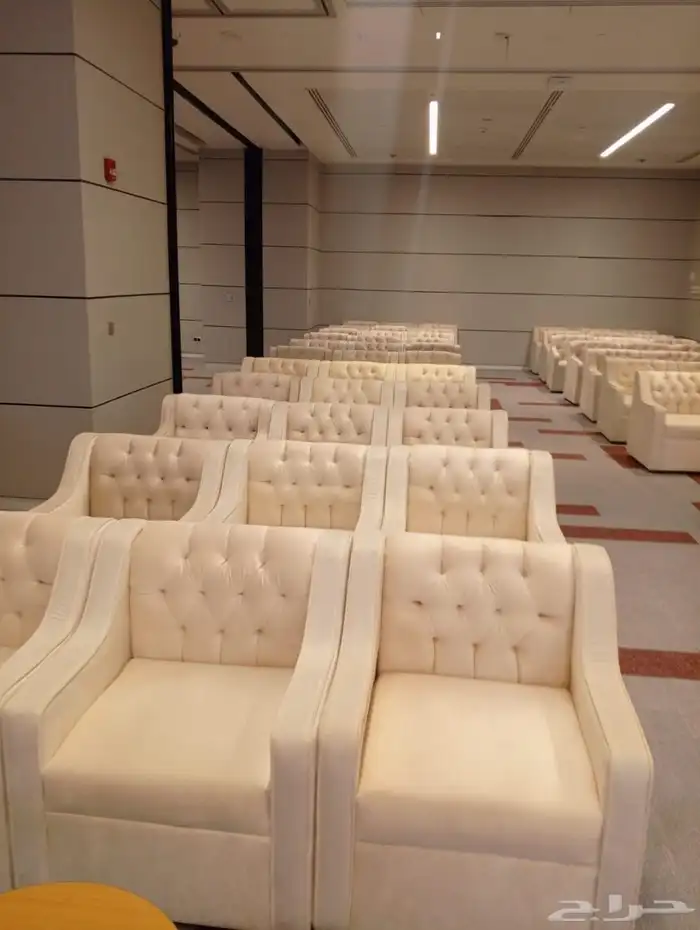 يوجد لدينا كراسي كنب تاجير طاولات طعام دفايات 1