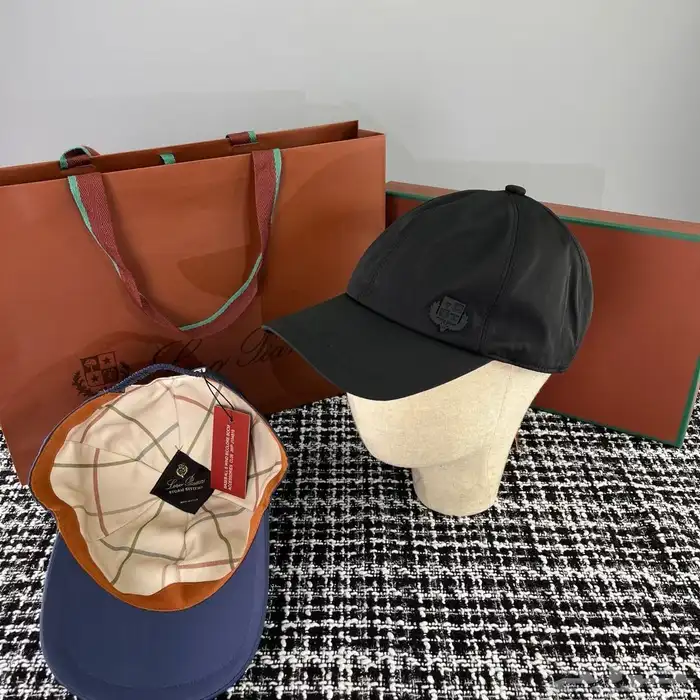 أكبر تشكيلة كابات ماركات عالمية 44