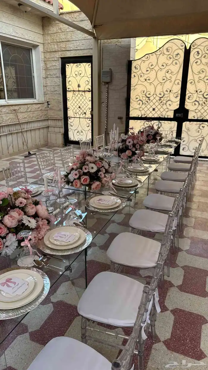 تنسيق وتجهيز طاولات طعام 1
