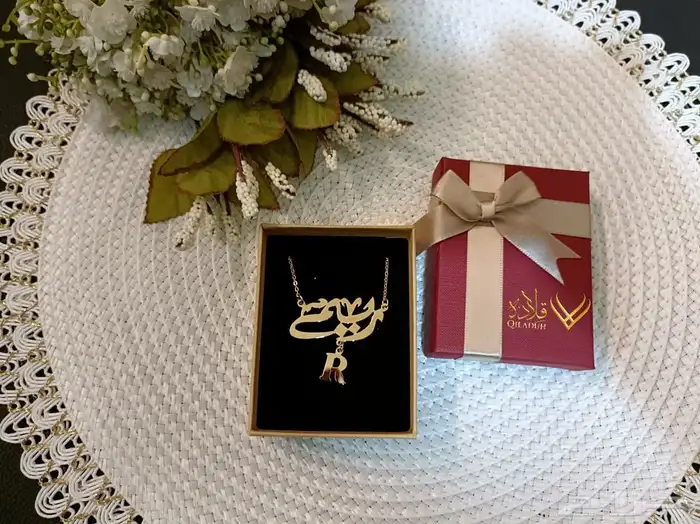 قلاده مطليه بالذهب تصميم حسب الإسم توصيل مجاني لكل المدن 7